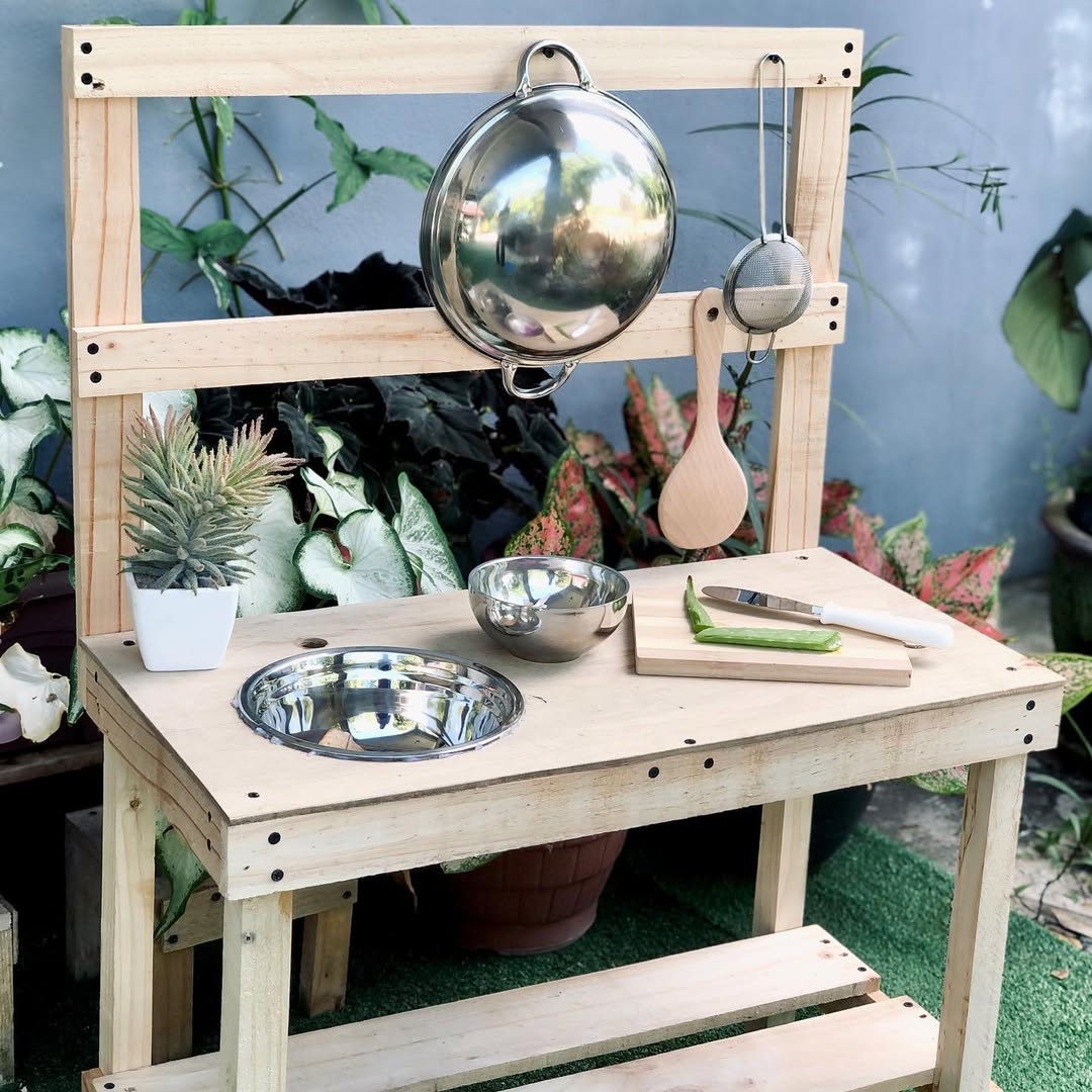 How to Create a Mud Kitchen Kids Will Love - The Parenting Way