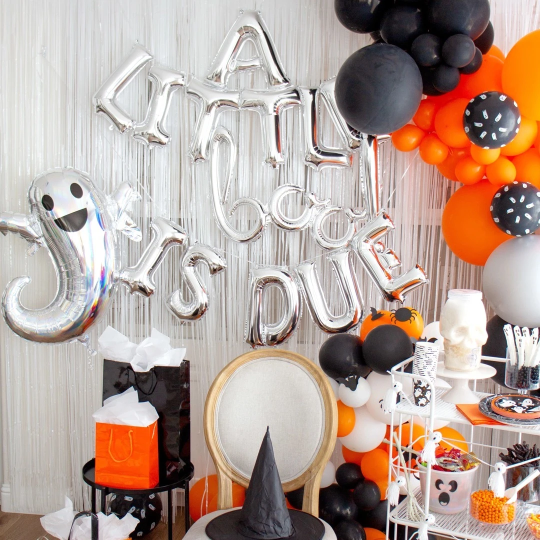 Staircase balloon garland for a little boo baby shower