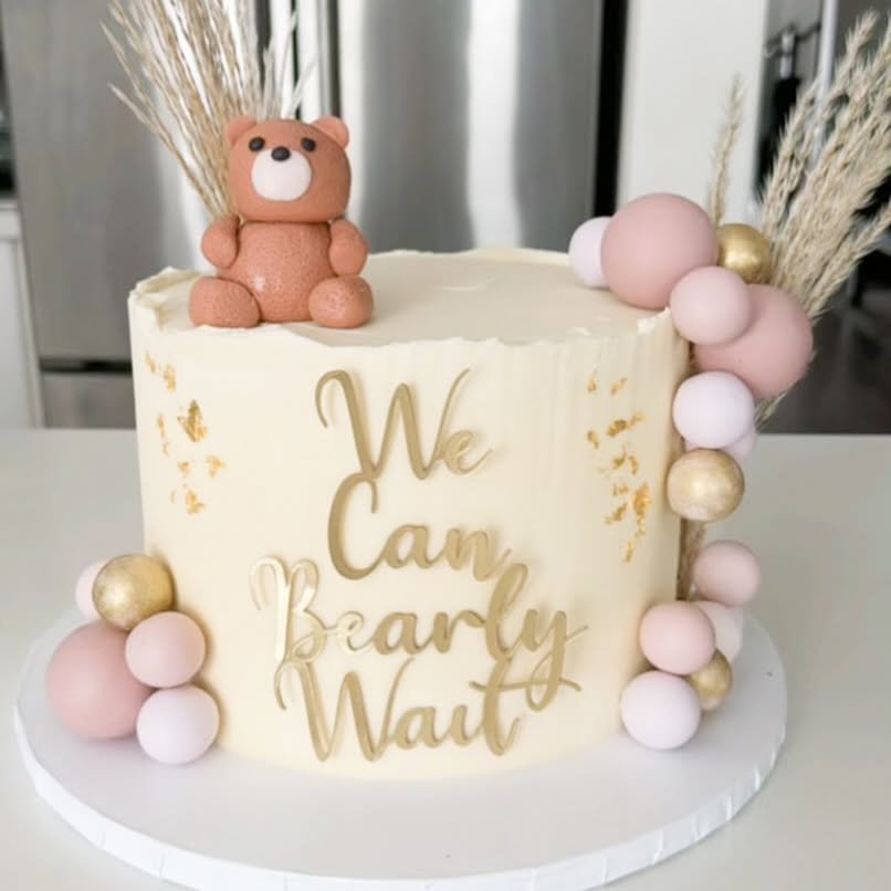 Bear and Giraffe Balloon Arch Backdrop