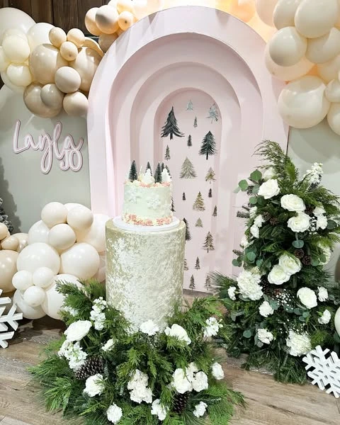 Floating Candle Centerpieces