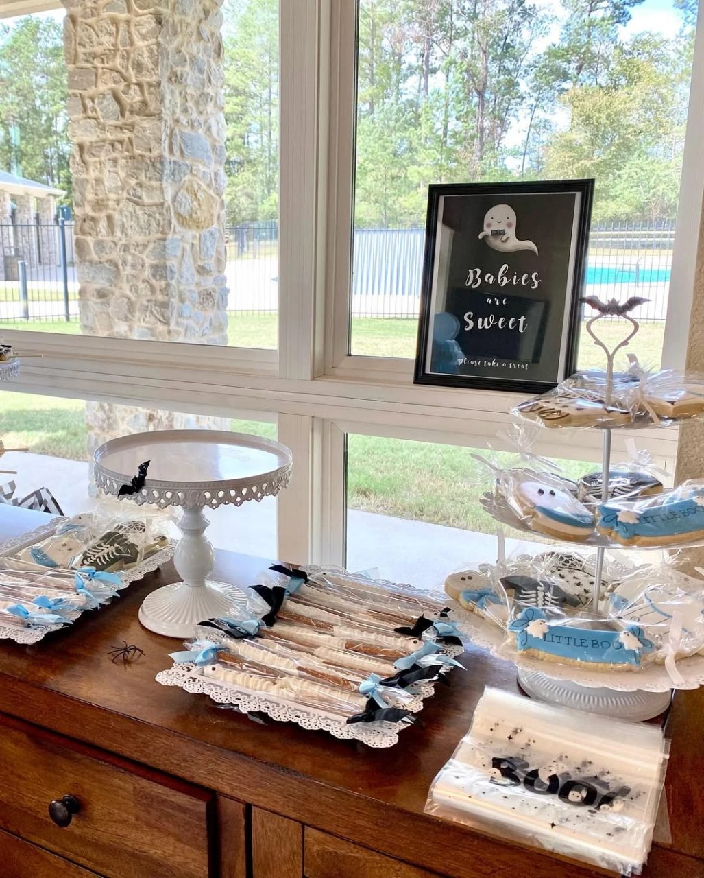 Wrapped Ghost Pretzel and Cookie Stand