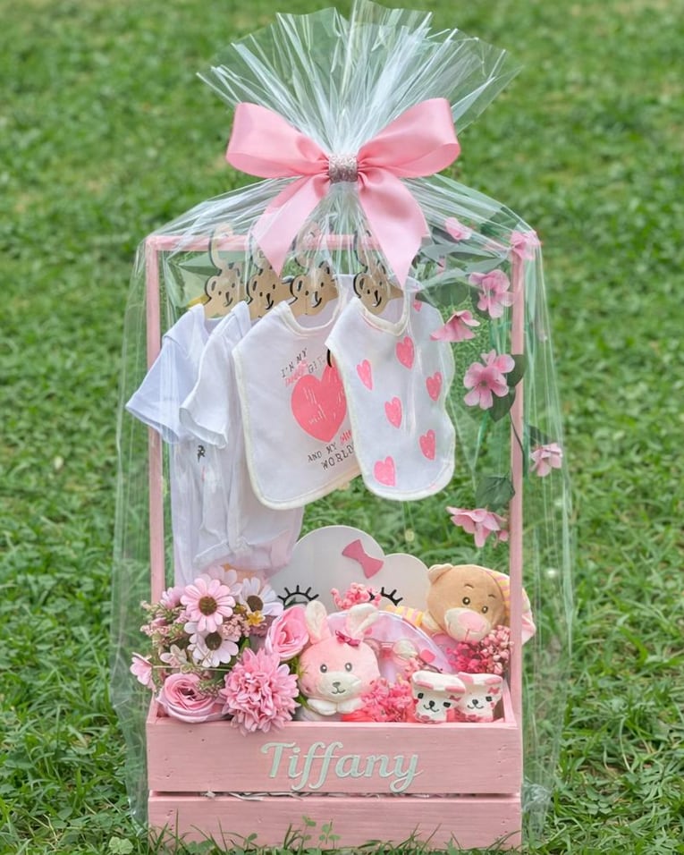 23+ Baby Shower Gift Basket Ideas for a Girl That Every Mom Will Love