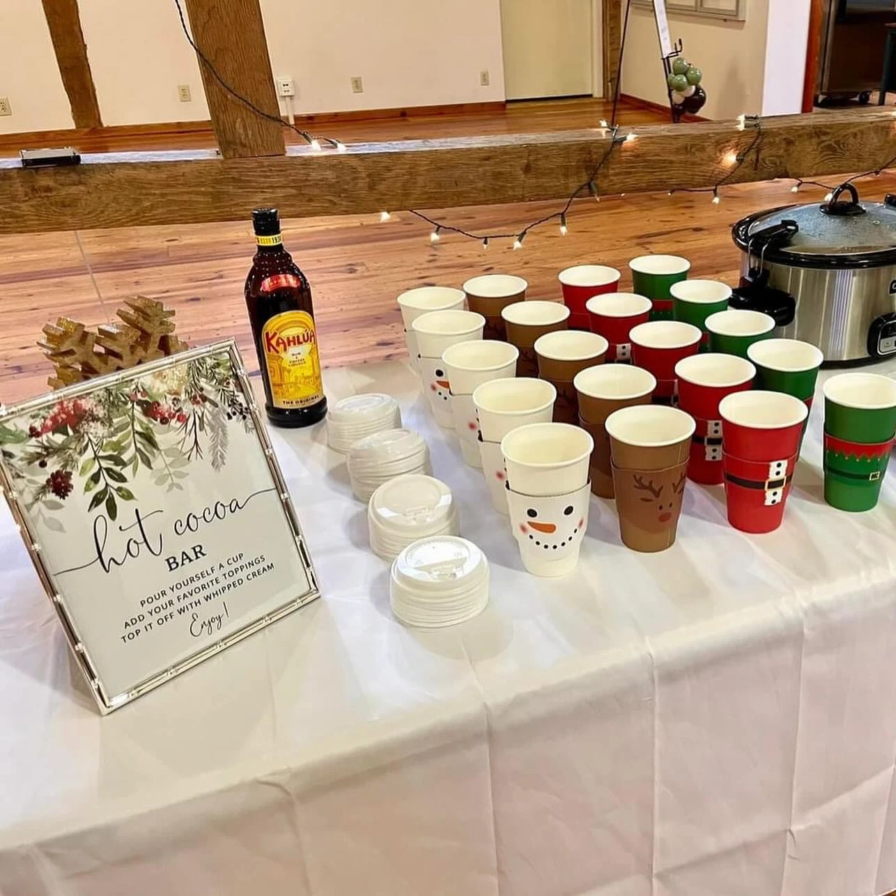 Holiday hot cocoa station