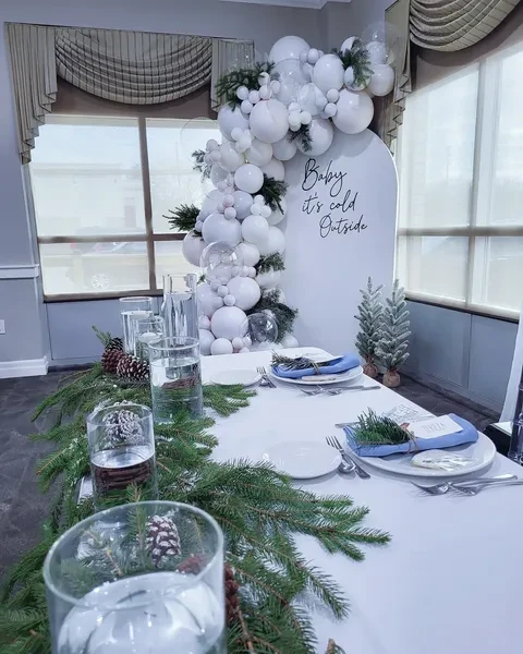 Elegant Winter Tablescape