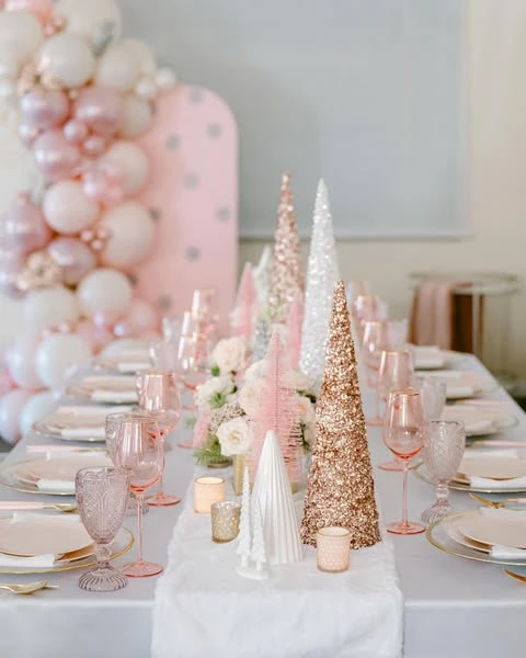 Pink Glitz Table Runner Display