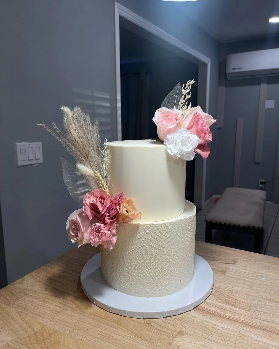 Modern Textured Cake with Dried Florals