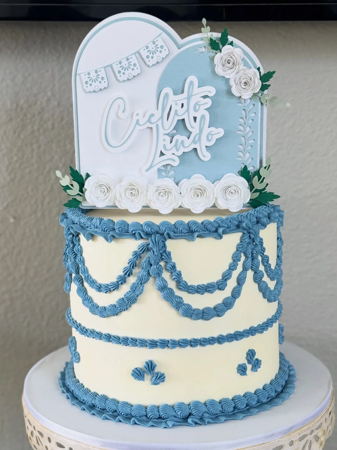 Blue Piping Cake with Arch Topper