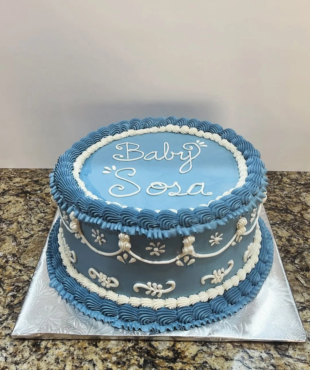 Classic Blue Vintage Piping Cake