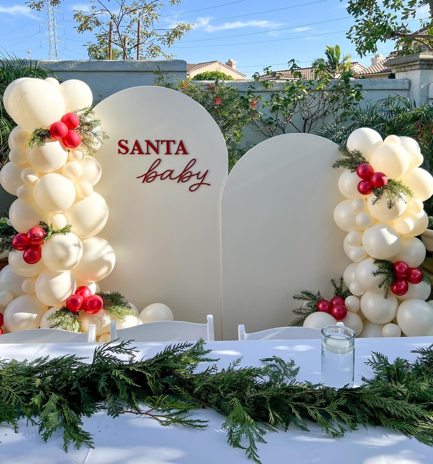 Dual Arch Double Holly Garland Table Setting
