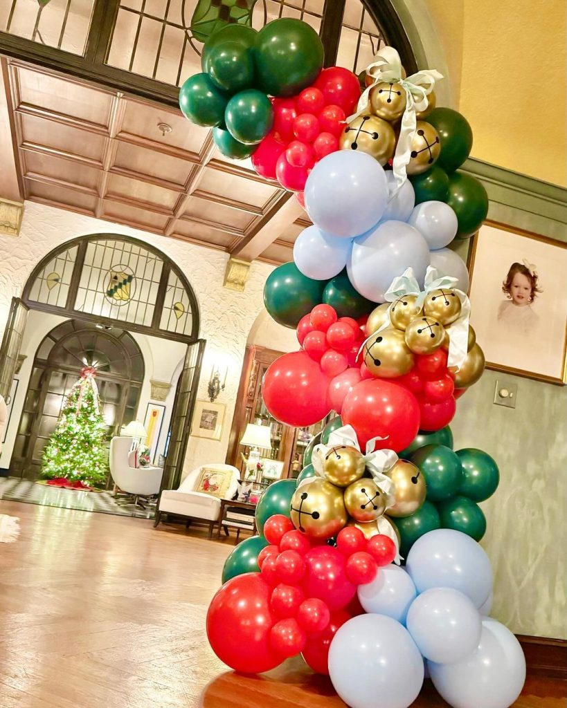 Jingle Bell Entryway Balloon Column