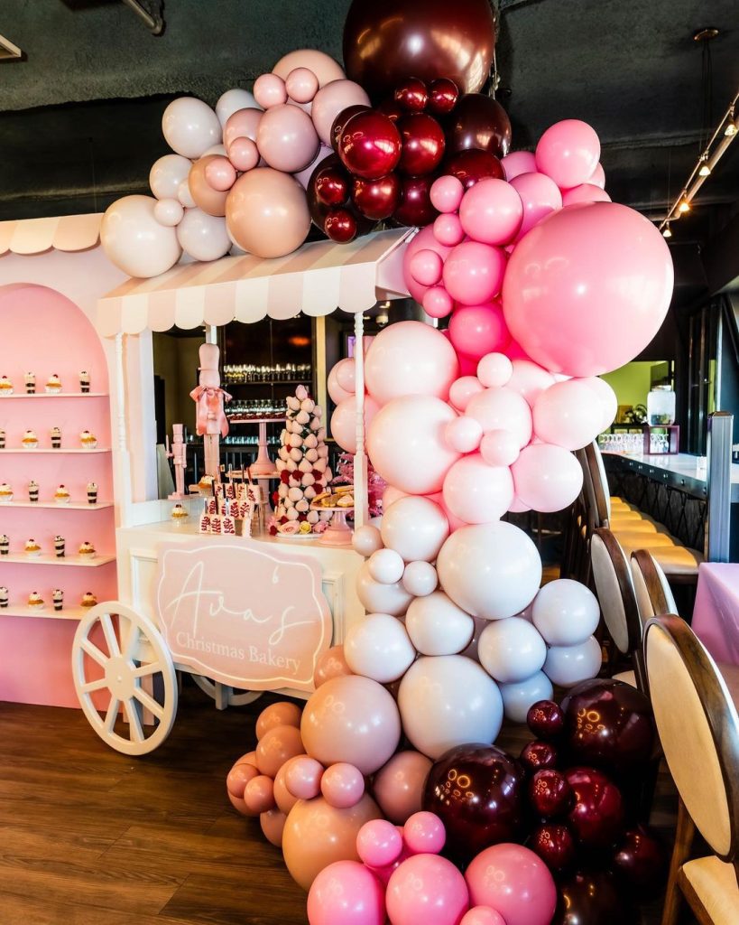 Ava's Christmas Bakery Treat Cart