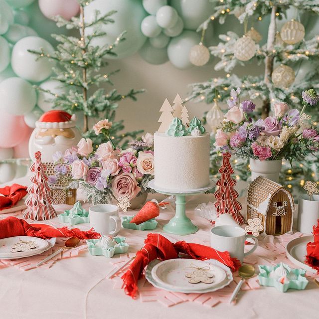 Gingerbread and Pastel Mint Table Setting