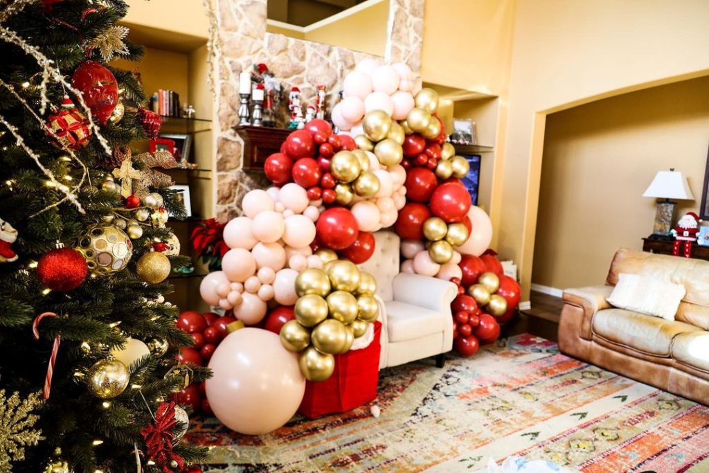 Cozy Hearthside Balloon Garland Chair Display