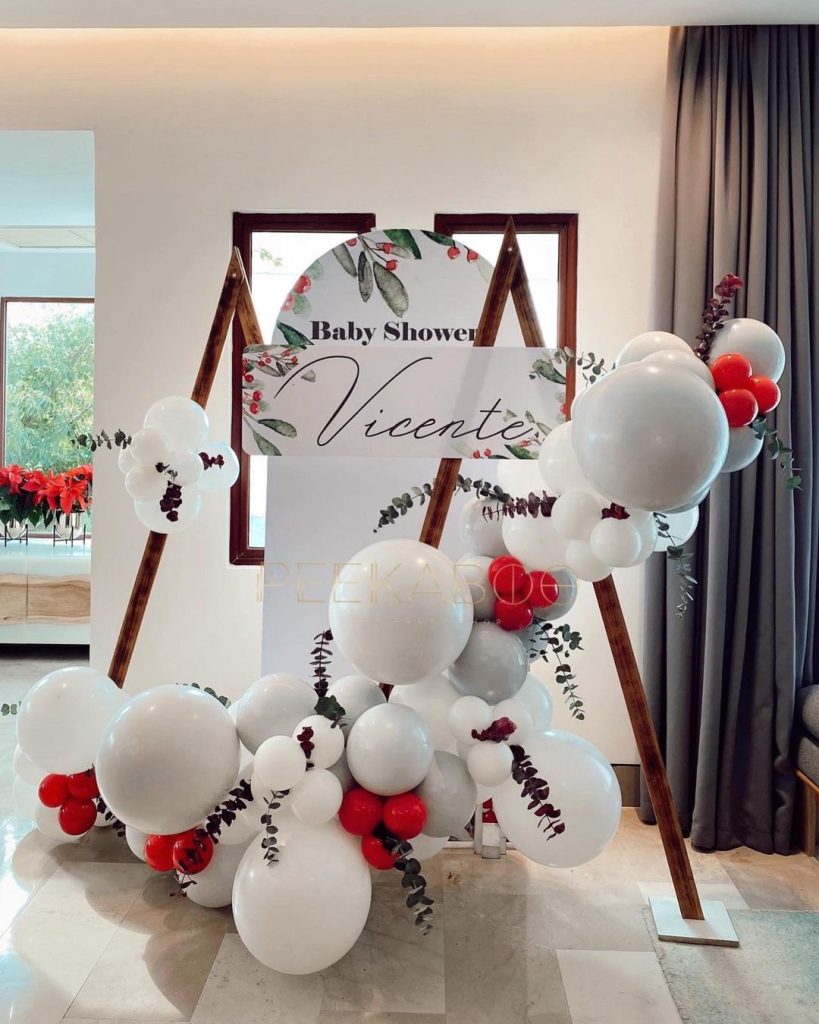 Minimalist Wooden Frame Vicente Welcome Arch