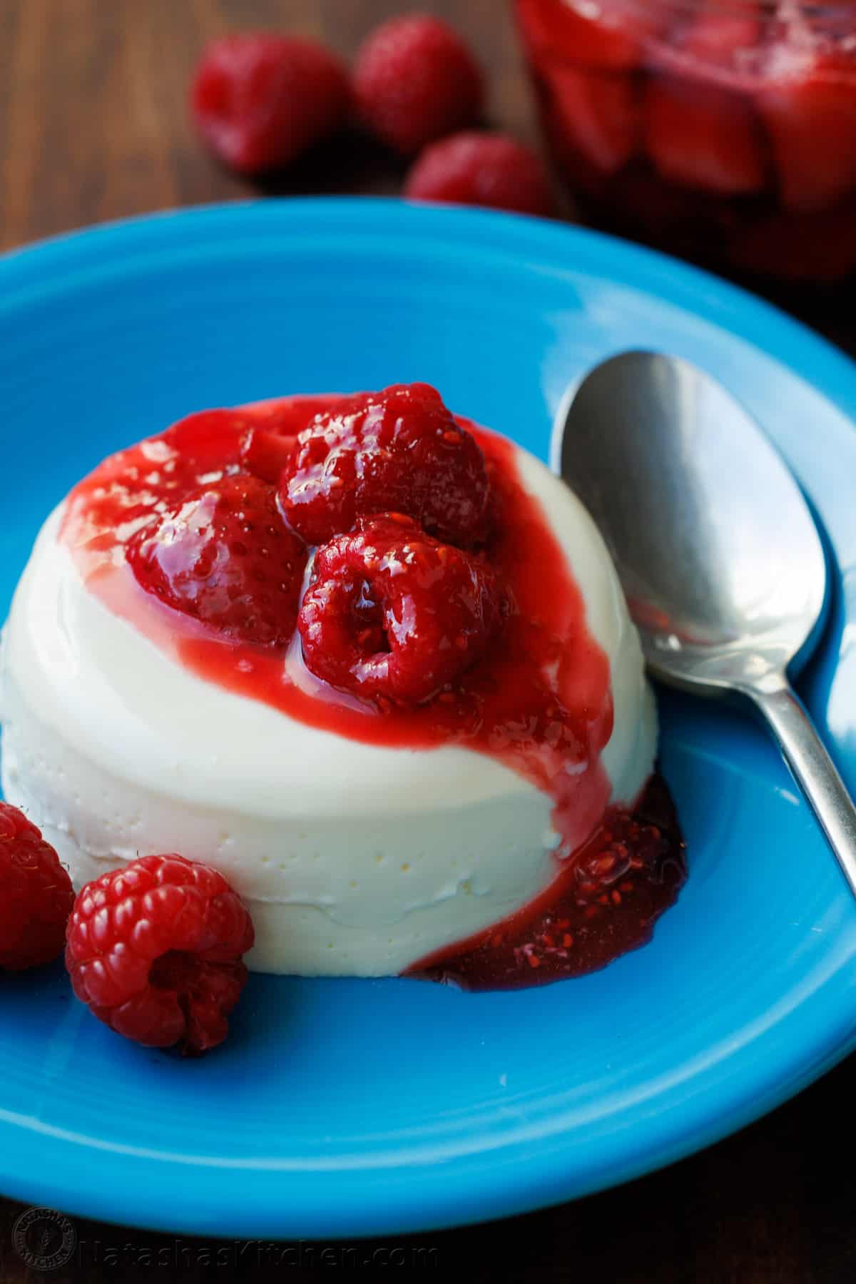 Panna Cotta with Raspberry Coulis