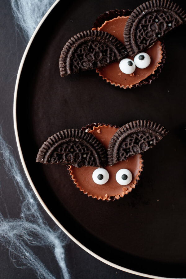 Peanut Butter Cup Bat Treats