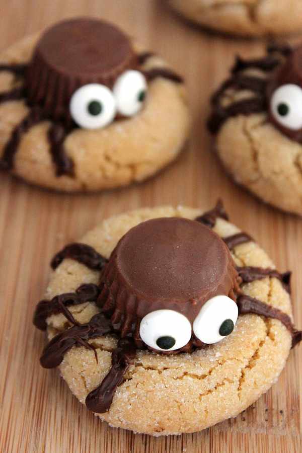 Peanut Butter Cup Spider Cookies