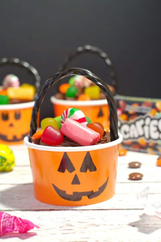 Jack-o'-Lantern Candy Cups