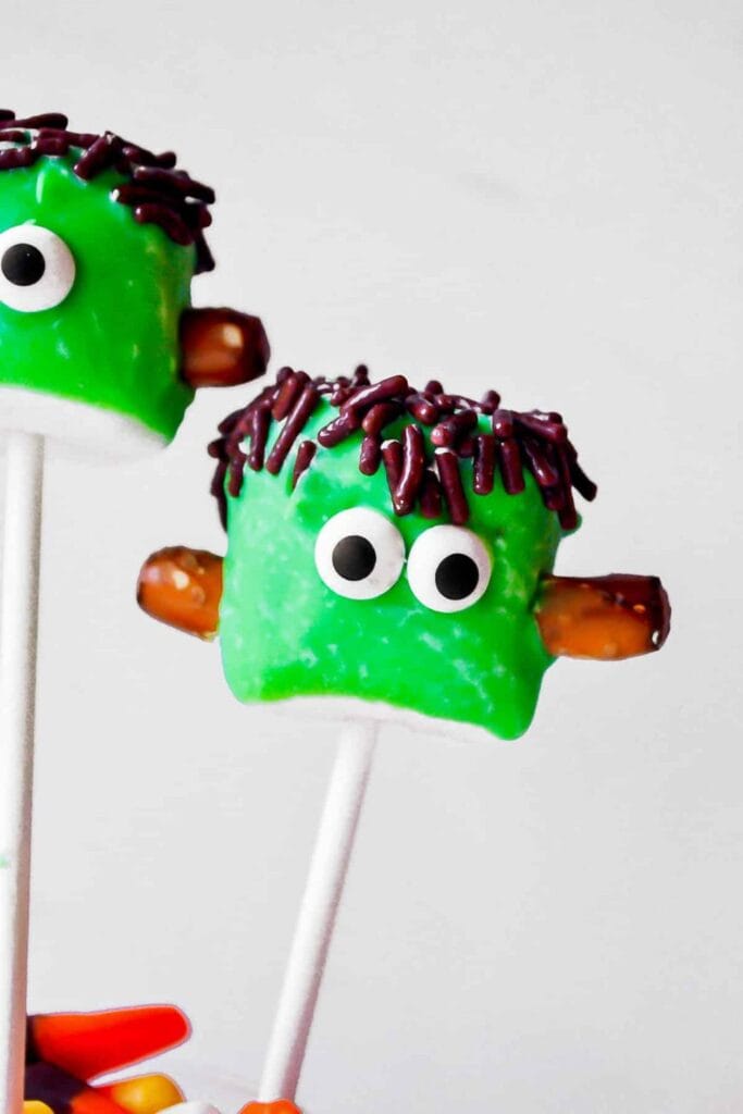 Frankenstein Marshmallow Pops